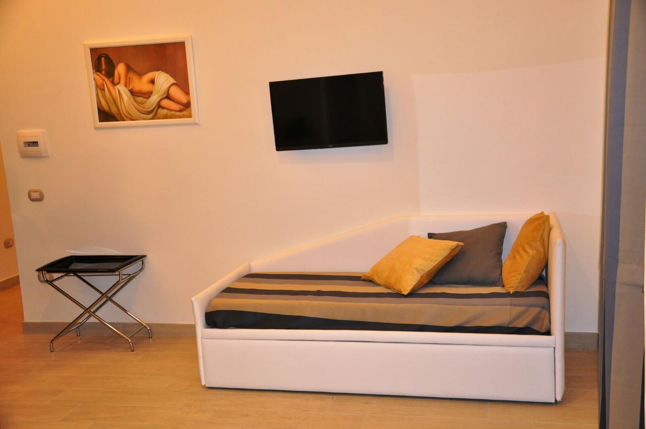 B&B Chiaia 216 Napoli Ngoại thất bức ảnh