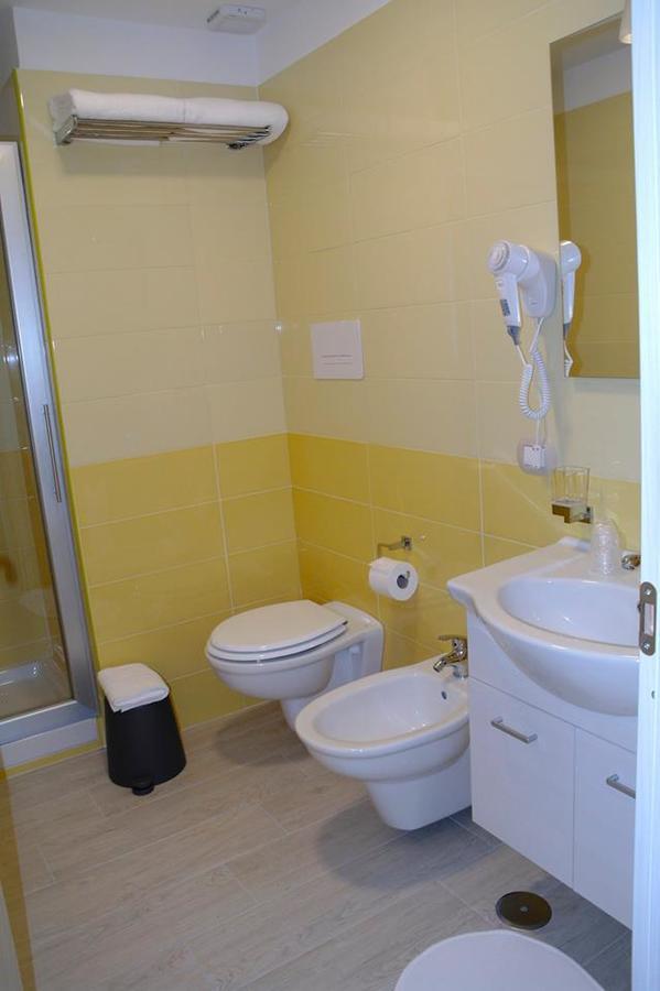 B&B Chiaia 216 Napoli Ngoại thất bức ảnh